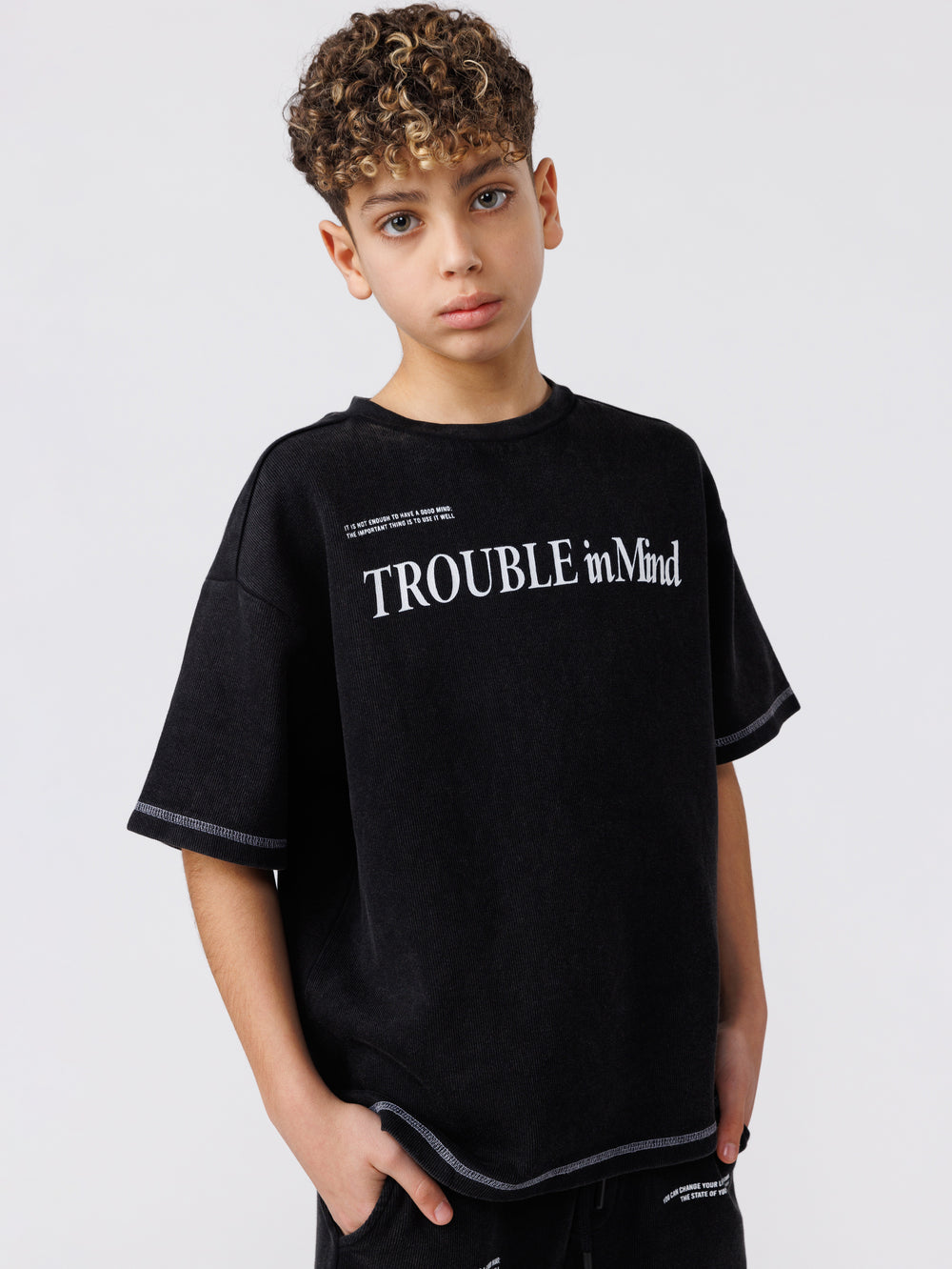 חולצת טישירט לילד TROUBLE IN MIND