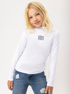 טישרט גולף כיווצים XOXO