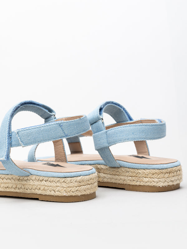 סנדלי פלטפורמה לילדה בגוון טבעי