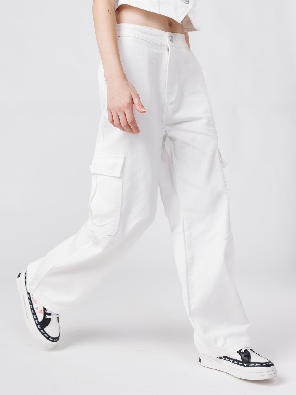 ג''ינס בסגנון דגמ"ח לילדה