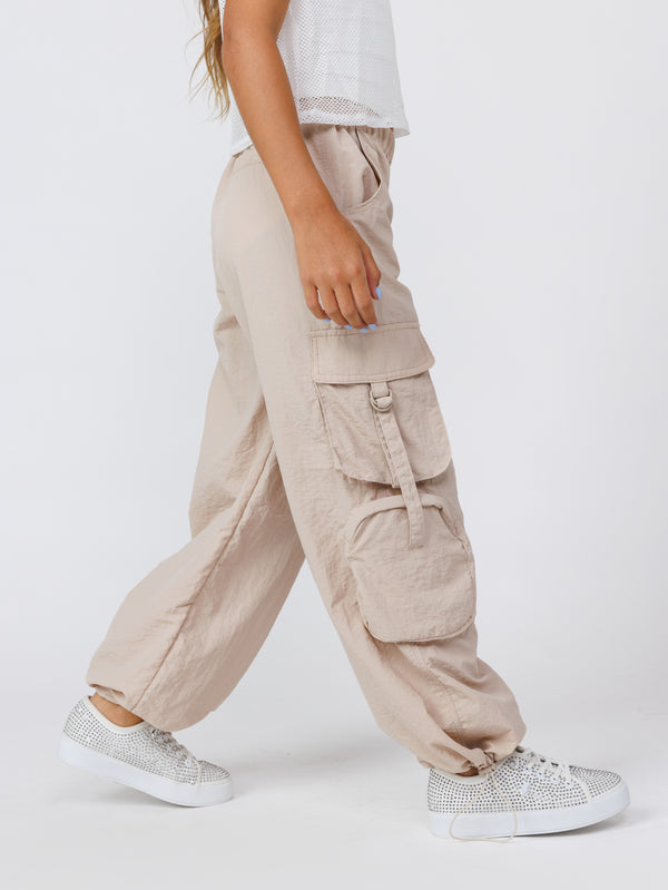מכנסי קרגו רחבים לילדה