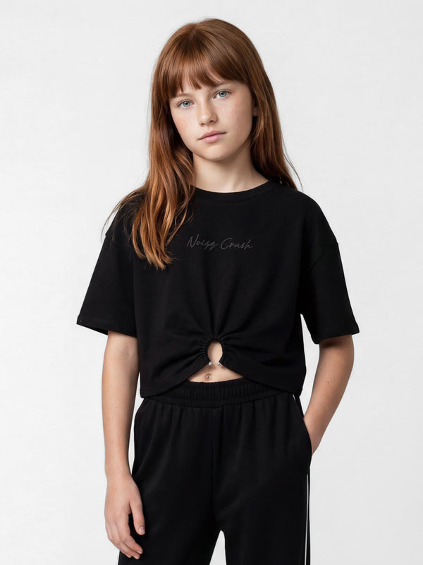 טי שירט לילדה עם כיווץ קדמי מעוצב